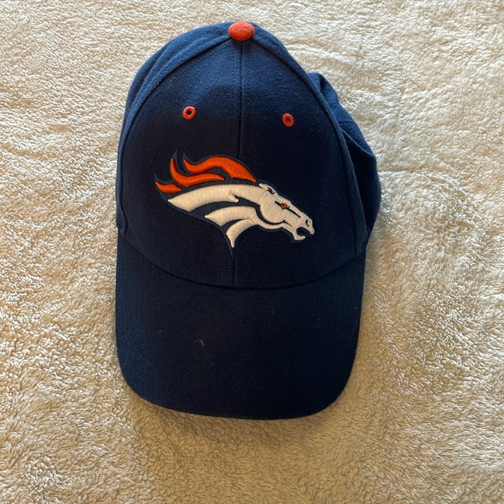 Reebok Denver Broncos Logo Hat NFL On Field Team Apparel Royal Blue Adjustable